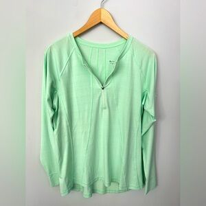 Athleta Pacifica Top in size Large Petite (LP)